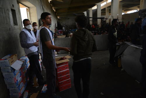 Migrants and refugees in Zintan and Gharyan detention centres in Libya