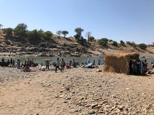 Ethiopian Refugees Crossing - Hamadayet Border