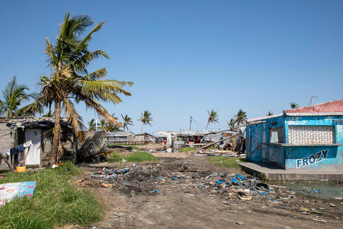 Mobile Clinics in Ponta Gea, Beira area.