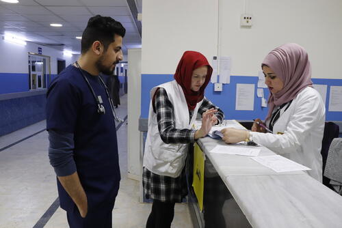 تقديم الدعم لمستشفى في مدينة الصدر في بغداد تقديم الدعم لمستشفى في مدينة الصدر في بغداد