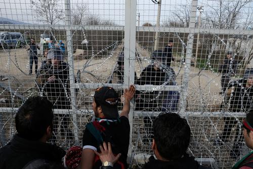 On the Greek / Macedonian Border at Idomeni